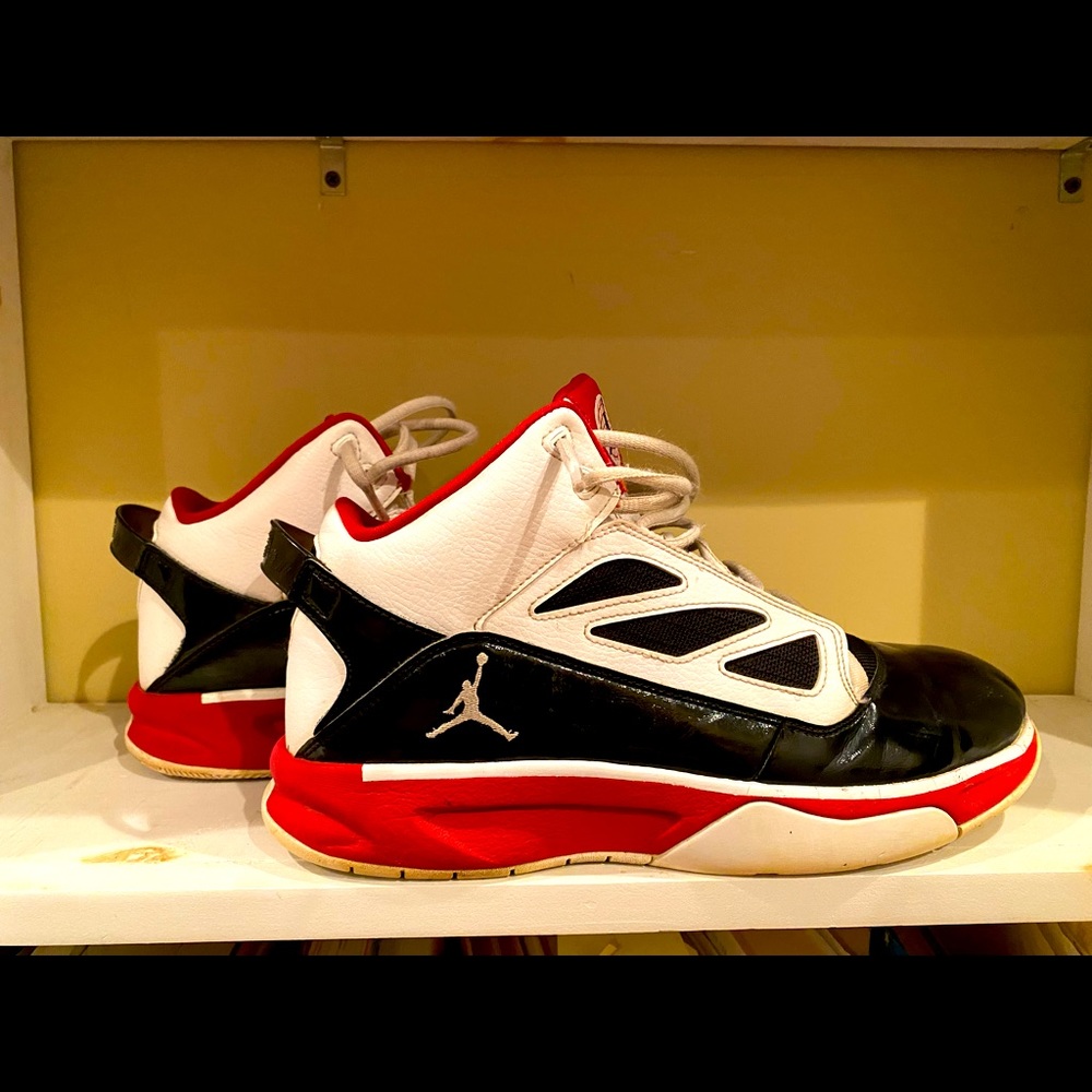 Air Jordan Black and Red 10M